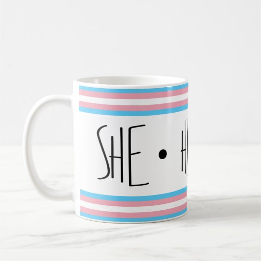 Sie/sie/ihre Pronouns Transgender Coffee Tasse (Links)