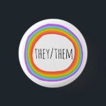 Sie/sie Pronouns farbige Regenbogenschaltfläche Button<br><div class="desc">Dekorieren Sie Ihr Outfit mit diesem coolen Kunstknopf. Macht ein großartiges Geschenk! Sie können ihn anpassen und auch Text hinzufügen. Karo in meinem Shop für viel mehr Farben und Muster! Lass mir Bescheid,  wenn du auch etwas Gewohntes willst.</div>