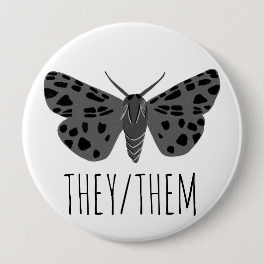 Sie/sie Pronouns Handgezogenes Moth Insekt Button (Vorderseite)