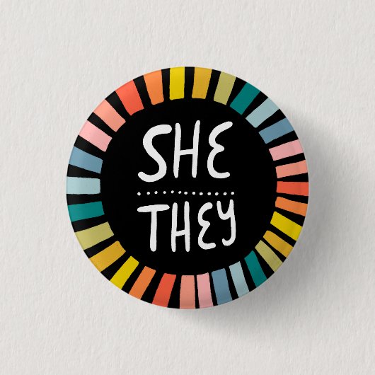 SIE / SIE Pronouns Rainbow Handschrift Stolz Button (Vorderseite)