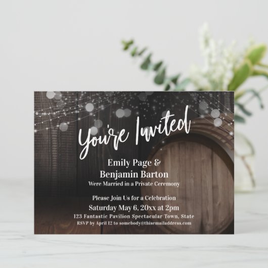 Sie sind eingeladen Holzfass und Lichter Empfang Einladung (Stehend Vorderseite)