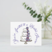 Sie sind eingeladen Lila Hochzeitskuchen-Brautpart Einladungspostkarte (Stehend Vorderseite)