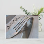 Sie sind eingeladene Gabel-und Messer-Nahaufnahme Einladung (Stehend Vorderseite)
