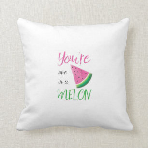 Sie sind eins in einem Melonekissen Kissen