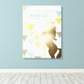 Sie sind etwas Magisches Gold Unicorn Leinwanddruck (Insitu (Holzboden))