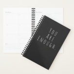 SIE SIND GENUG | Inspiration Word Art Graphic Planer<br><div class="desc">Du bist genug | Ein motivierend,  inspirierend,  ermutigendes Sprichwort in minimalistischer,  moderner Handschriftentypografie.</div>