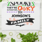 Sie sind gruselig und sie sind Kooky Mysterious Sp Geschirrtuch (Gefaltet)