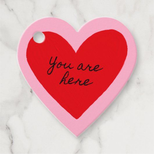 Sie sind hier Valentinisches rotes Herz Geschenkanhänger (Vorderseite)