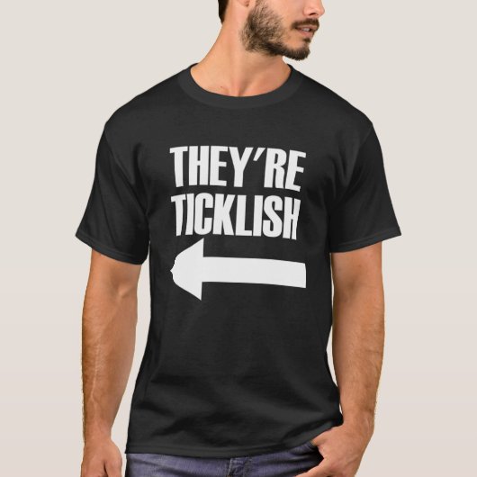 Sie sind kitzlig Pfeil links mit Kitzelkampf Kitze T-Shirt (Vorderseite)