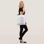 Sie sind lieblich Spaß Regenbogen positive Affirma Tasche (Am Model)
