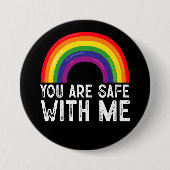 Sie sind sicher mit meinem LGBTQ-Stolz Monat Regen Button (Vorderseite)
