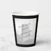 [Sie sind tot für uns] Witziger Mitarbeiter, der P Pappbecher (Rückseite)