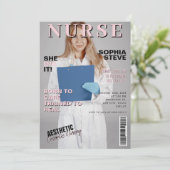 Sie tat es in der Zeitschrift Foto Abschluss Einladung (Stehend Vorderseite)