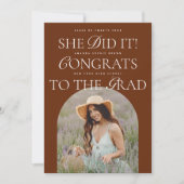 Sie tat es Terracotta Arch Hybrid Schriftart Absch Einladung (Vorderseite)