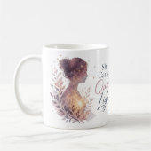 Sie trägt ein ruhiges Licht Kaffeetasse (Links)