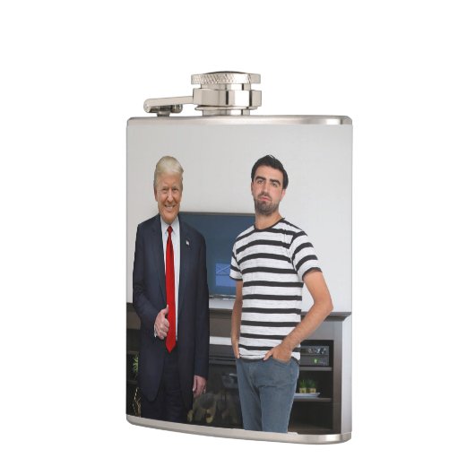 Sie treffen Präsident Donald Trump | Foto hinzufüg Flachmann (Links)