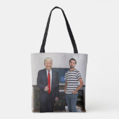 Sie treffen Präsident Donald Trump | Foto hinzufüg Tasche (Rückseite)