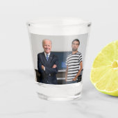 Sie treffen Präsident Joe Biden | Foto hinzufügen Schnapsglas (Vorderseite)
