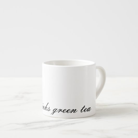 Sie trinkt grünen Tee Espressotasse (Vorderseite Rechts)