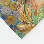 Sie verliert unter ihren Blume Fleecedecke (Ecke)