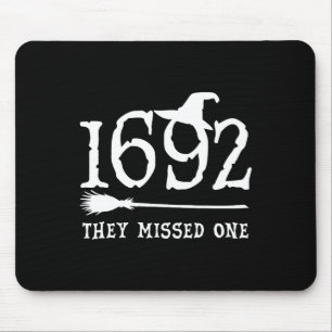 Sie vermissten ein Halloween-Feministenstertrial W Mousepad