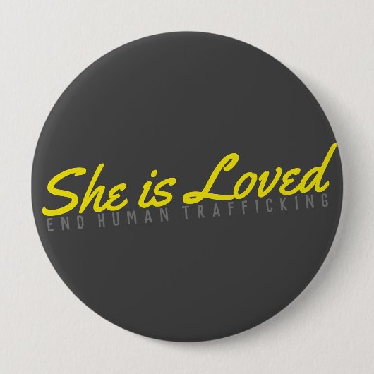 Sie wird geliebt: Enden-Menschen-Handeln Button (Vorderseite)