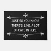 Sie wissen nur, dass sie viele Katzen hat Fußmatte (Vorderseite)