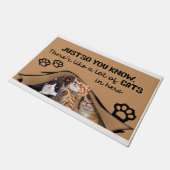 Sie wissen nur, dass sie viele Katzen hat Fußmatte (Schrägansicht)