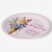 Sie wurde mit Eiscreme-Brautparty vergossen Pappteller (Schrägansicht)