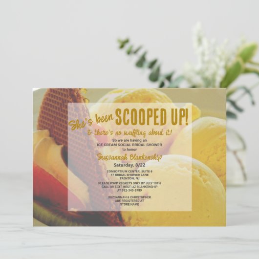 Sie wurde mit Eiscreme-Waffel-Brautparty beschimpf Einladung (Stehend Vorderseite)