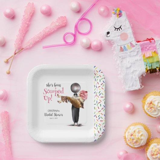 Sie wurde mit Erdbeereis aufgerissen Pappteller (Party)