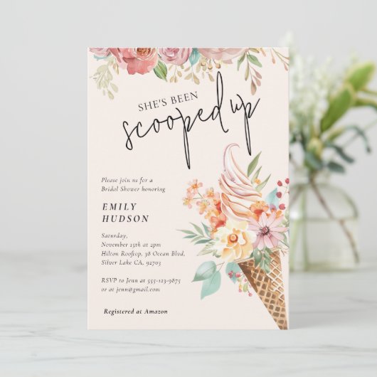 Sie wurde von der Brautdusche erschossen Einladung (Stehend Vorderseite)