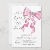 Sie zähmt das Brautparty des Knot-Pink-Bow-Labels Einladung (Vorderseite)