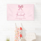 Sie zähmt das Brautparty des unrosa Bowes Banner (Insitu)