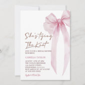 Sie zähmt das Brautparty des unrosa Bowes Einladung (Vorderseite)