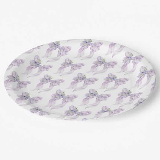 Sie zähmt das Brautparty Lilac Bow Pappteller (Schrägansicht)