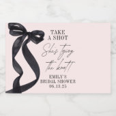 Sie zähmt das Gastgeschenk des Knotens-Brautparty Alkoholflaschenetikett (Einzelnes Label)