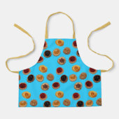 Sieben Kolaches über hellblaue Schürze (Vorderseite)