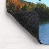 Sieben Quellen fallen Bäume und Teich Mousepad (Ecke)