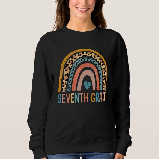 Siebte Klasse Leopard Regenbogen Erster Tag Lehrer Sweatshirt (Vorderseite)