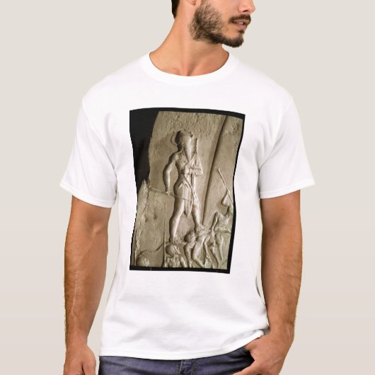 SiegStele der Naram-Sünde T-Shirt (Vorderseite)