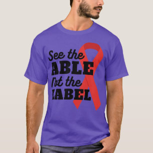 Sieh den Fähigen, nicht das Etikett Autismus-Bewus T-Shirt