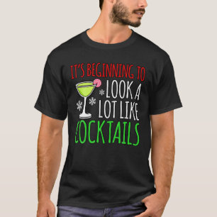 Sieht aus wie Cocktails Spaß Frohe Weihnachten San T-Shirt