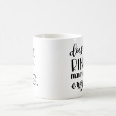 Sieht dieser Ring mich Verlobt aus? Tasse? Kaffeetasse (Mittel)