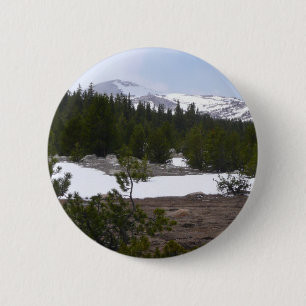 Sierra Nevada Berge und Schnee auf Yosemite Button