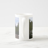 Sierra Nevada Berge und Schnee auf Yosemite Porzellantasse (Rückseite)