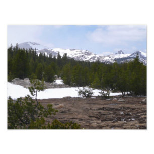 Sierra Nevada Berge und Schnee in Yosemite Fotodruck
