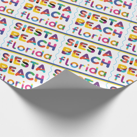Siesta Beach, Florida. Farbiges Textmuster Geschenkpapier (Ecke)