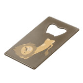 Siesta! Niedlicher Cartoon Lion Geldkarten Flaschenöffner (Vorderseite Schrägansicht)