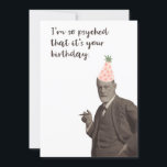 Sigmund Freud Funny Psychology Birthday<br><div class="desc">Sigmund Freud Funny Psychische Geburtstagskarte. Sigmund Freud in einem lustigen, rosa Party, das sagt: "Ich bin so aufgeregt, dass es dein Geburtstag ist." Eine niedliche und clevere Karte für Fans von Freud, Lacan, Psychologie oder Psychoanalyse. Ideal für Therapeuten, Analysten, Analytiker oder alle, die Wortspiele, Schlagwörter und Sprache mögen. Glücklicher Geburtstag,...</div>